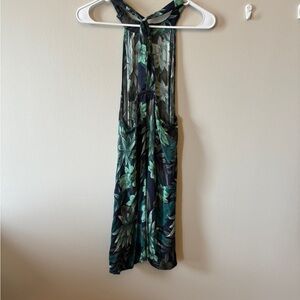 ONeill summer dress with fun criss cross back. Size Large.